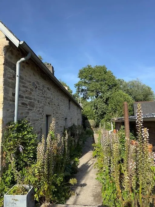 Holiday home Peaceful Retreat In Traditional Stone House Pluvigner France
