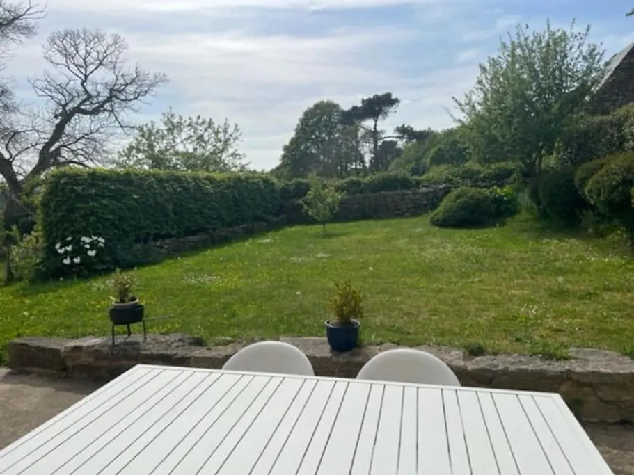 Peaceful Retreat In Traditional Stone House Pluvigner 0*,